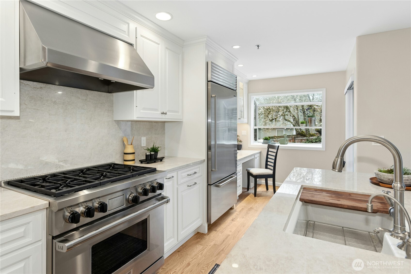 10128 NE 63rd Street , Kirkland, WA 98033