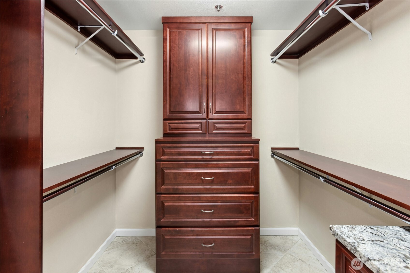 10128 NE 63rd Street , Kirkland, WA 98033