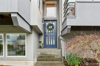 10128 NE 63rd Street , Kirkland, WA 98033 - Photo 3