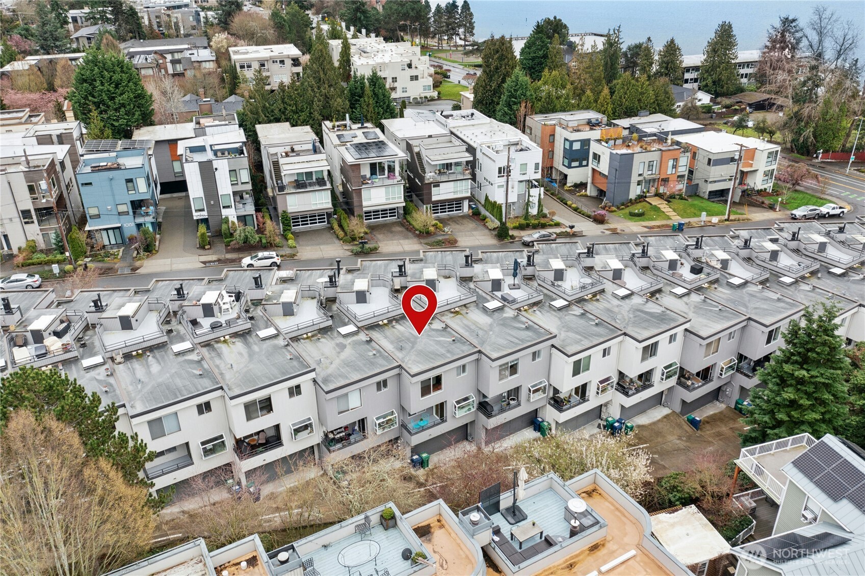 10128 NE 63rd Street , Kirkland, WA 98033