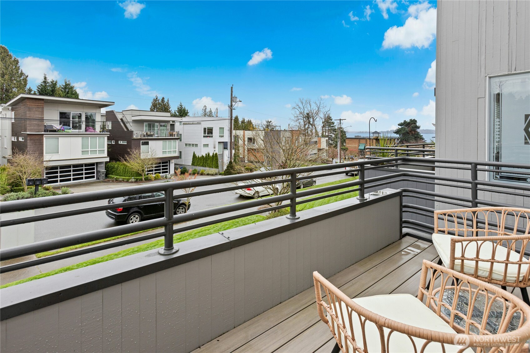 10128 NE 63rd Street , Kirkland, WA 98033