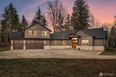 26181 276th Avenue SE, Ravensdale, WA 98051