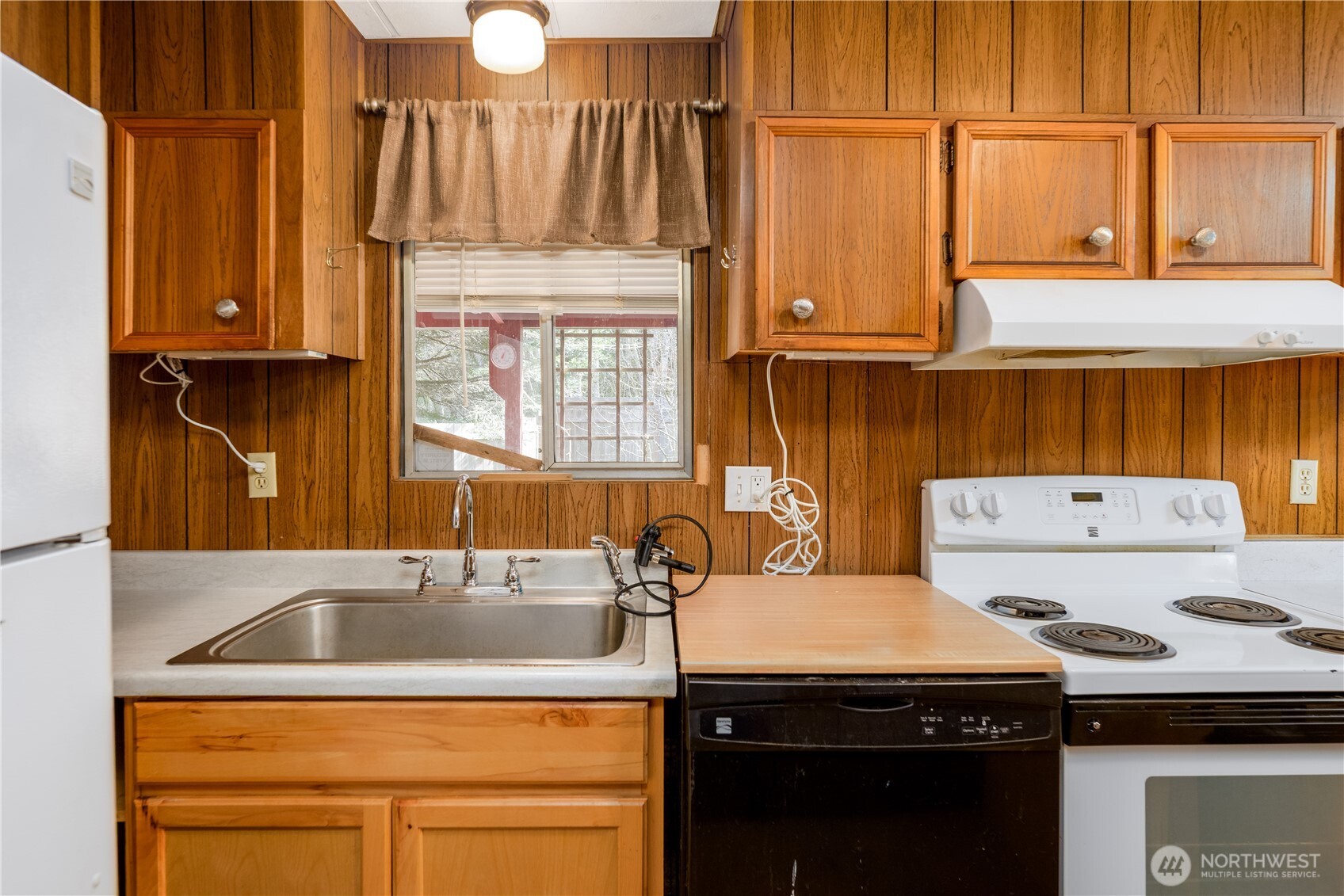 48591 Hwy 112 , Port Angeles, WA 98363