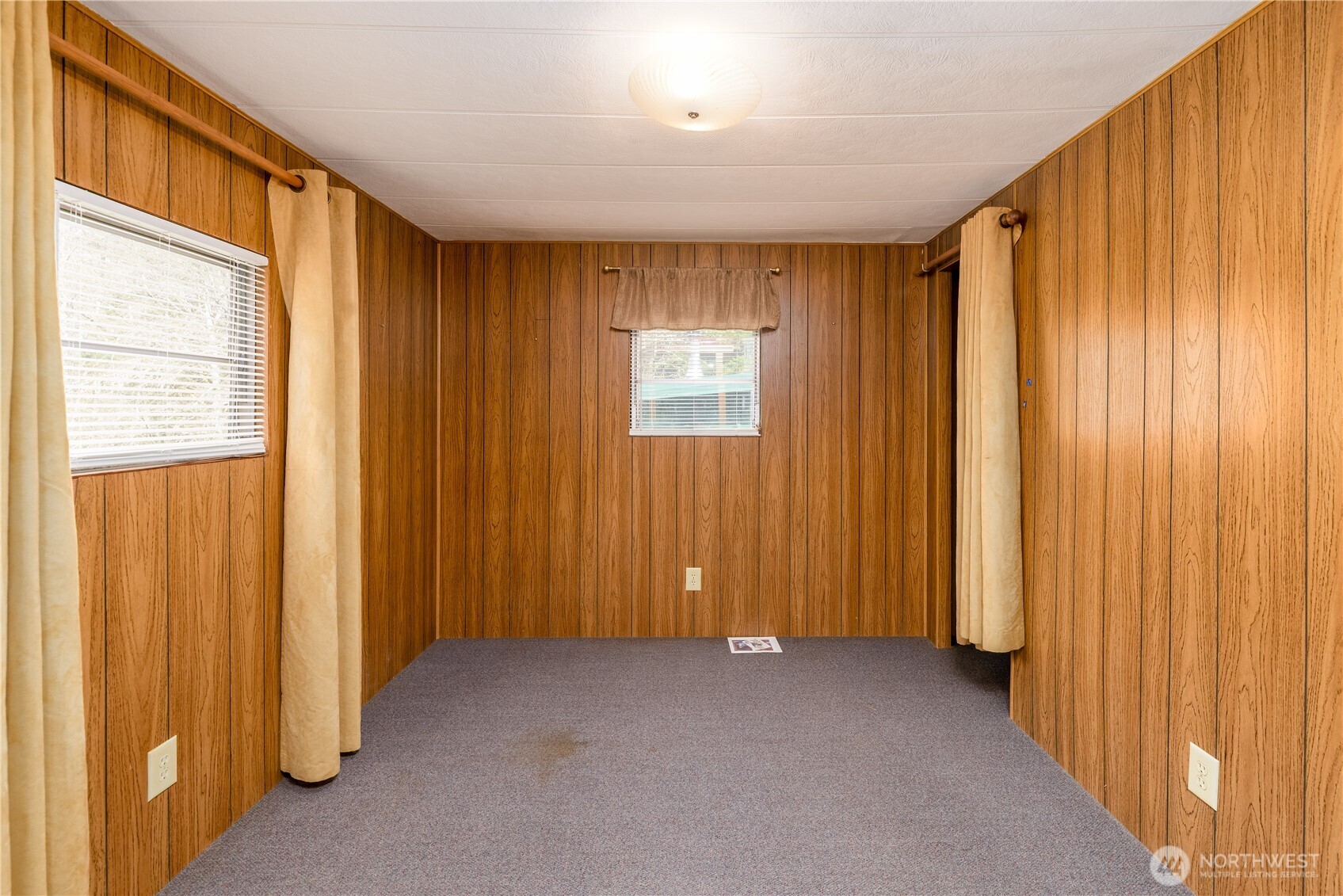 48591 Hwy 112 , Port Angeles, WA 98363