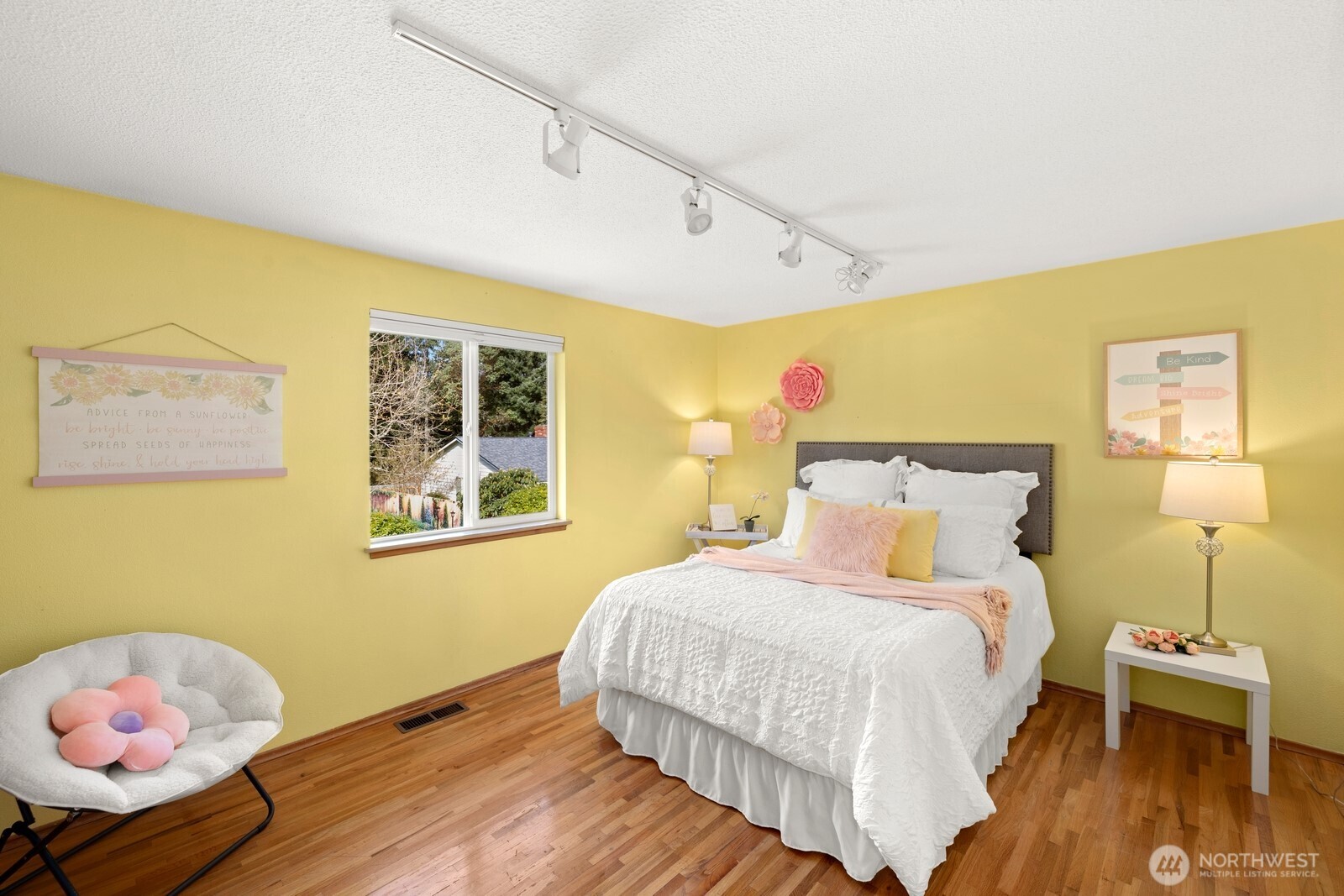 1436 Evergreen Place , Fircrest, WA 98466