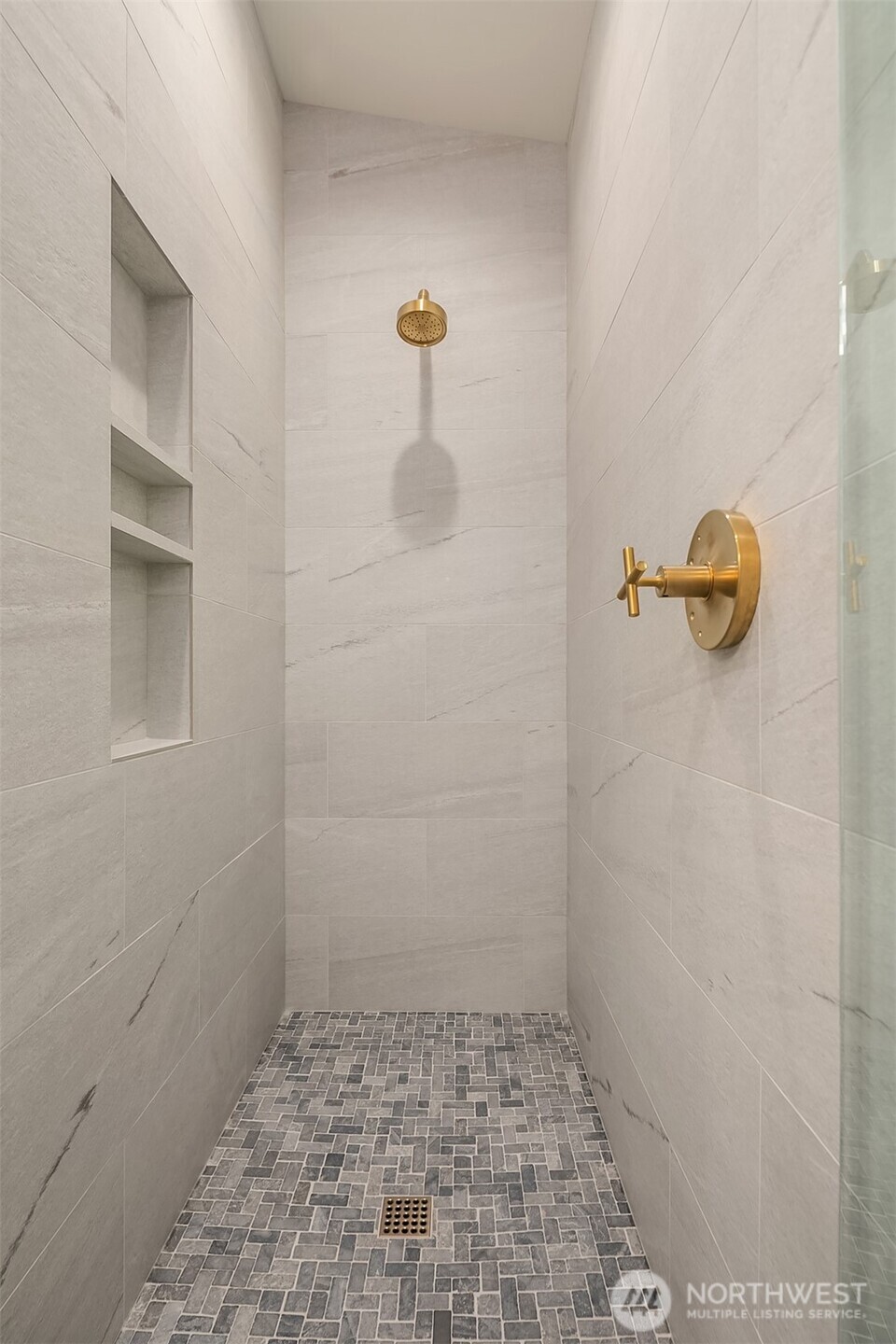 1811 3rd Street , Kirkland, WA 98033