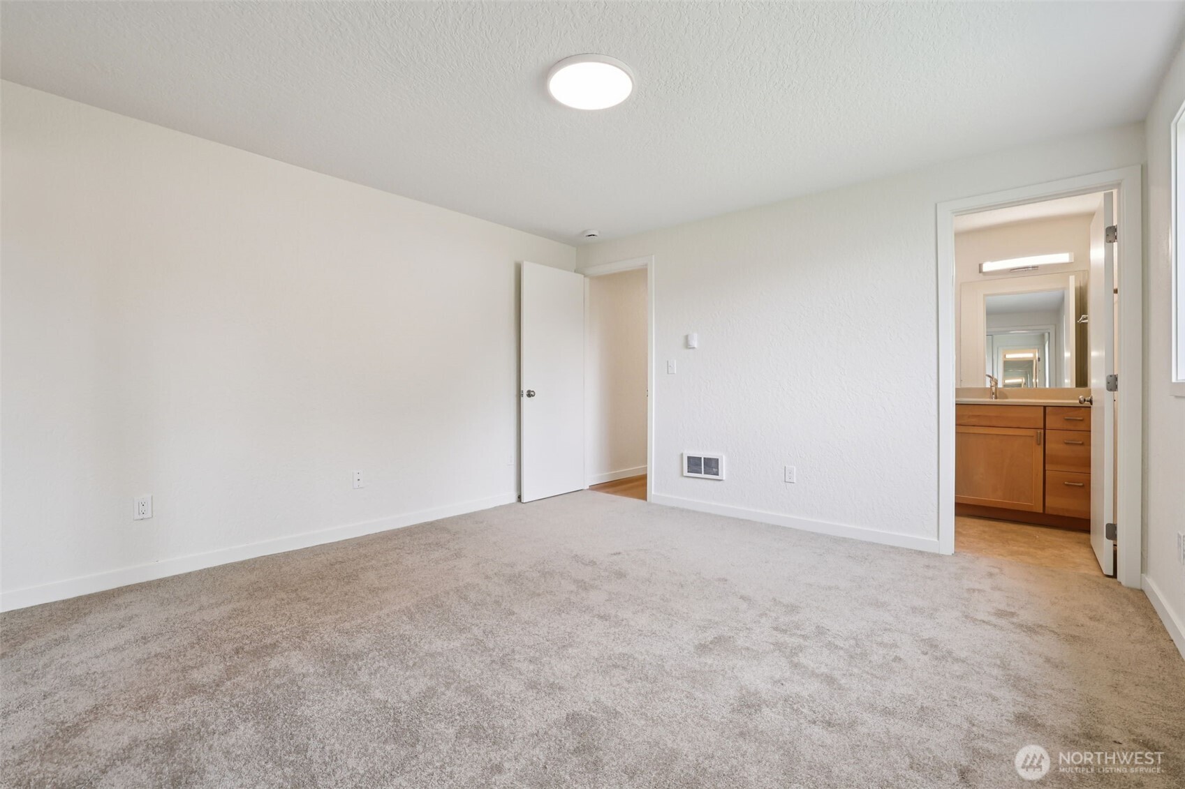 9121 5th Place W #A & B, Everett, WA 98204