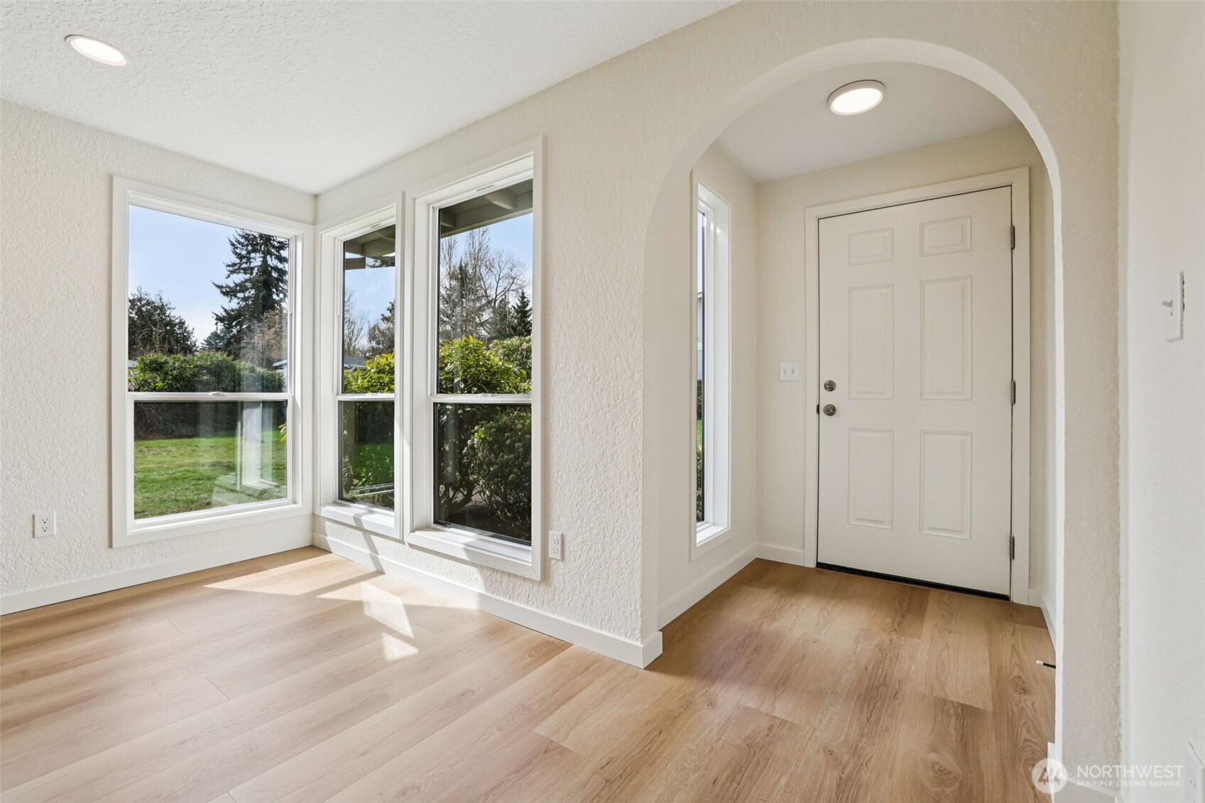 9121 5th Place W #A & B, Everett, WA 98204