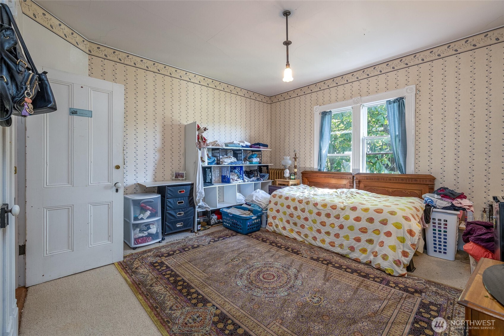 602 N Main Street , Coupeville, WA 98239