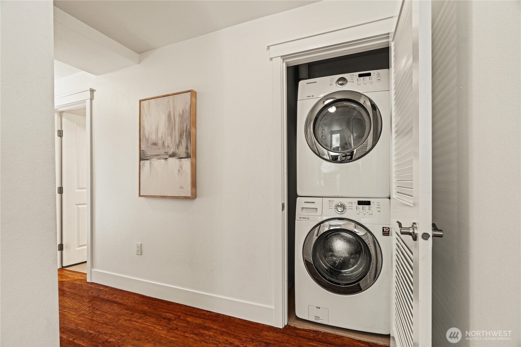 3212 81st Place SE #C301, Mercer Island, WA 98040