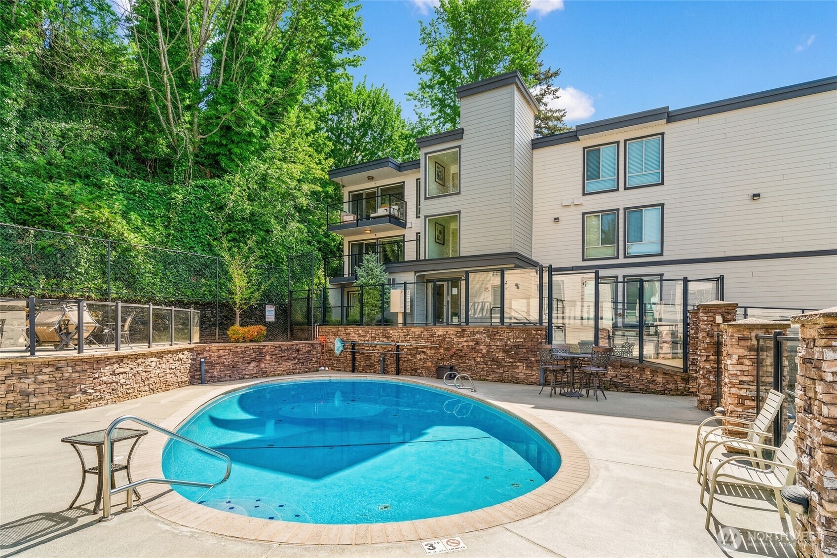 3212 81st Place SE #C301, Mercer Island, WA 98040