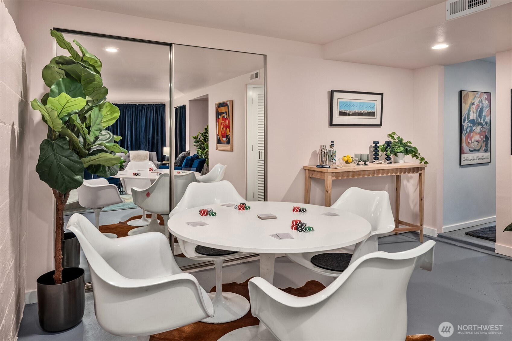 5111 S Hudson Street , Seattle, WA 98118