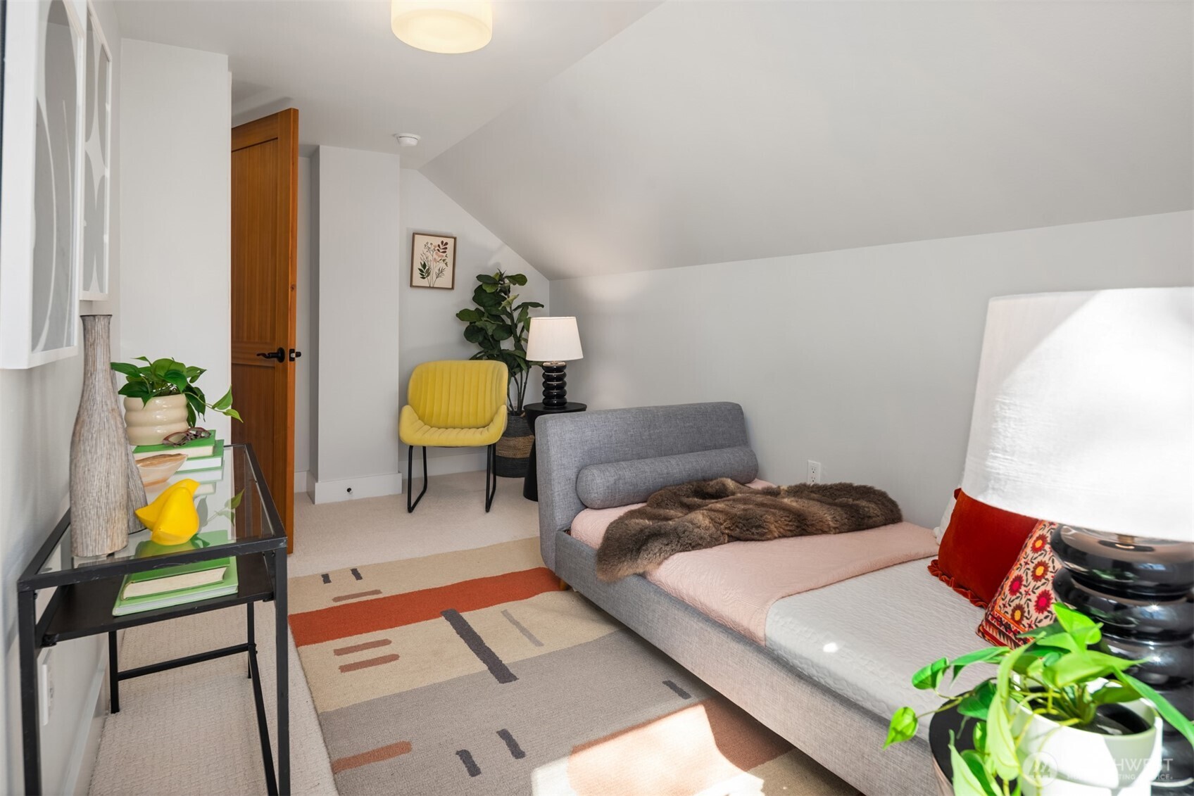 5111 S Hudson Street , Seattle, WA 98118