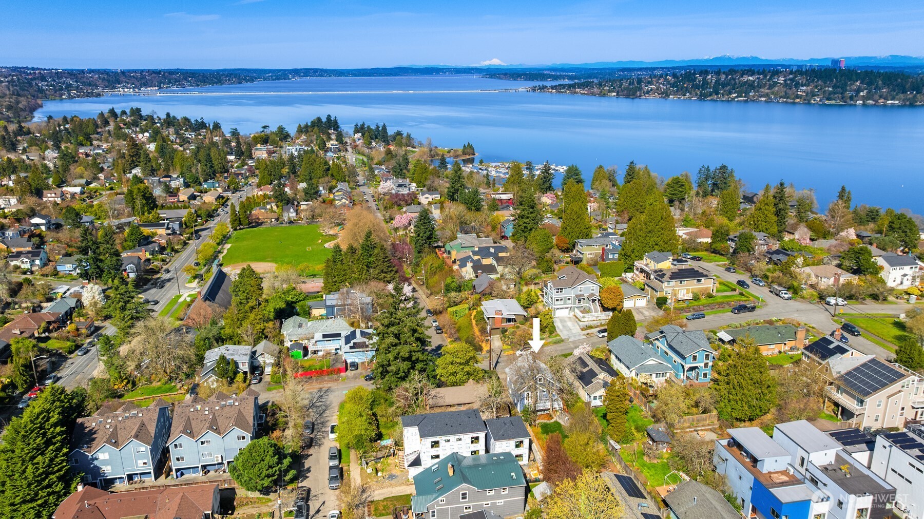 5111 S Hudson Street , Seattle, WA 98118