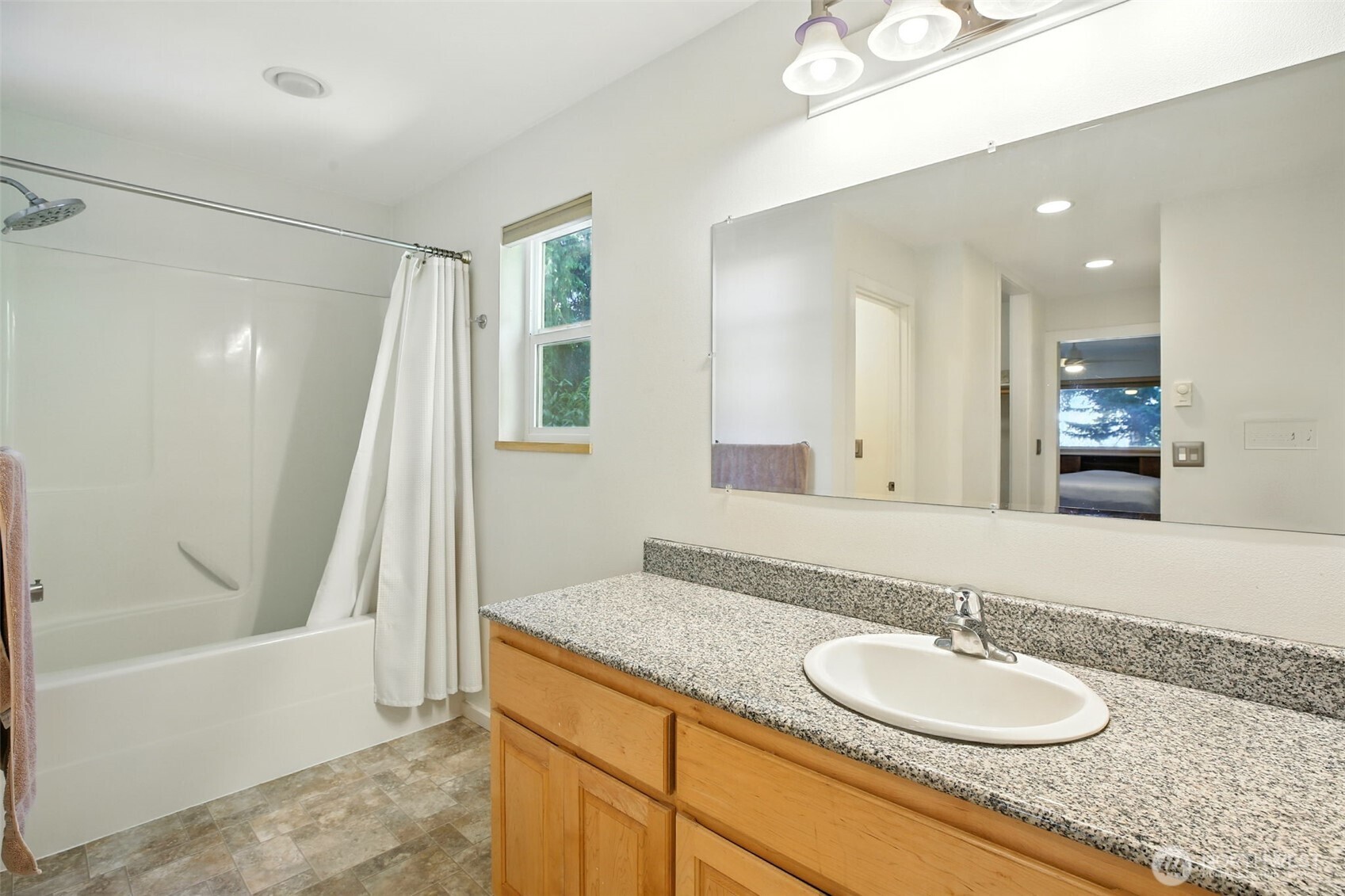 18872 Augusta Avenue NE, Suquamish, WA 98392