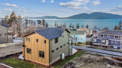 3706 W 3rd Street , Anacortes, WA 98221 - Photo 2