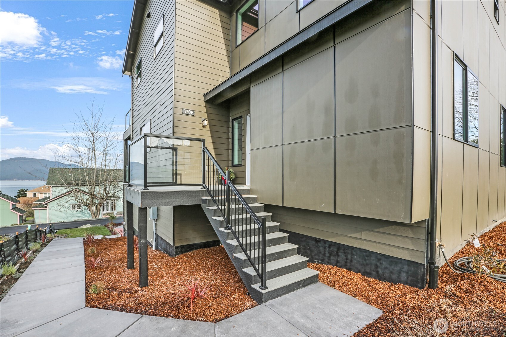 3706 W 3rd Street , Anacortes, WA 98221