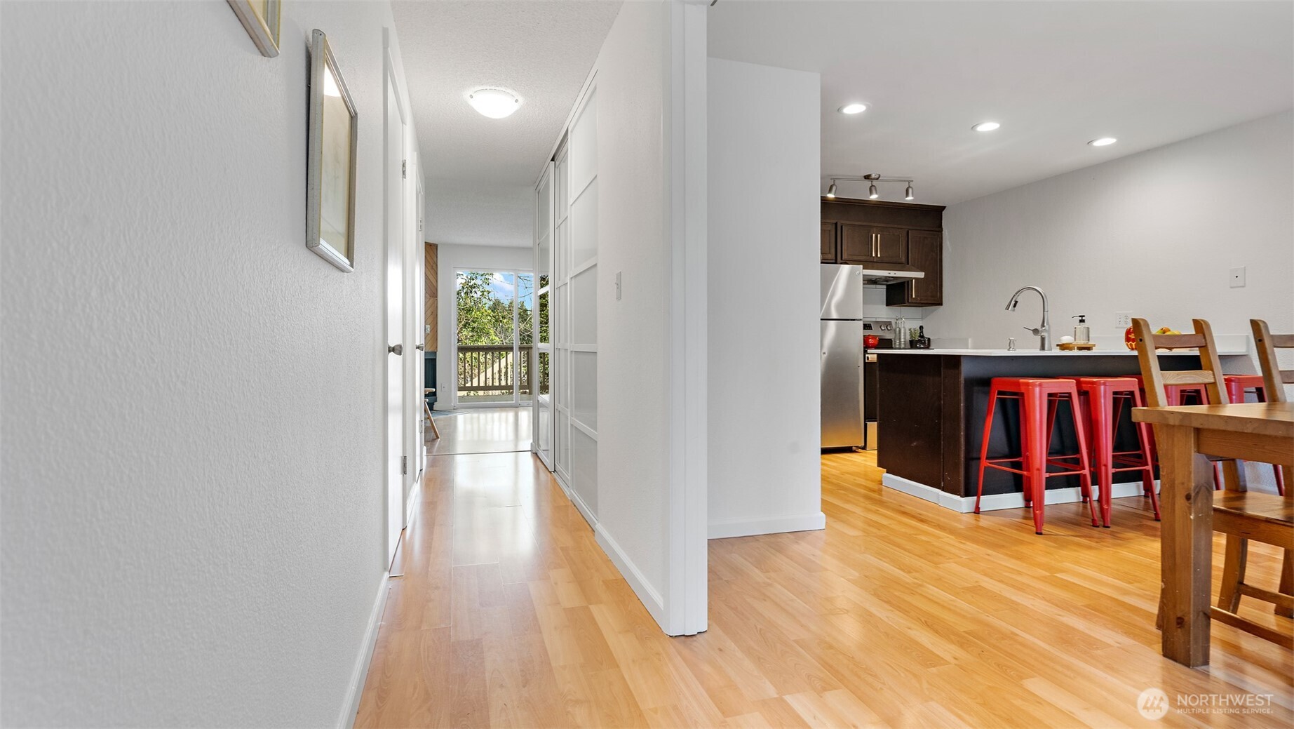 152 SW 200th Street , Normandy Park, WA 98166