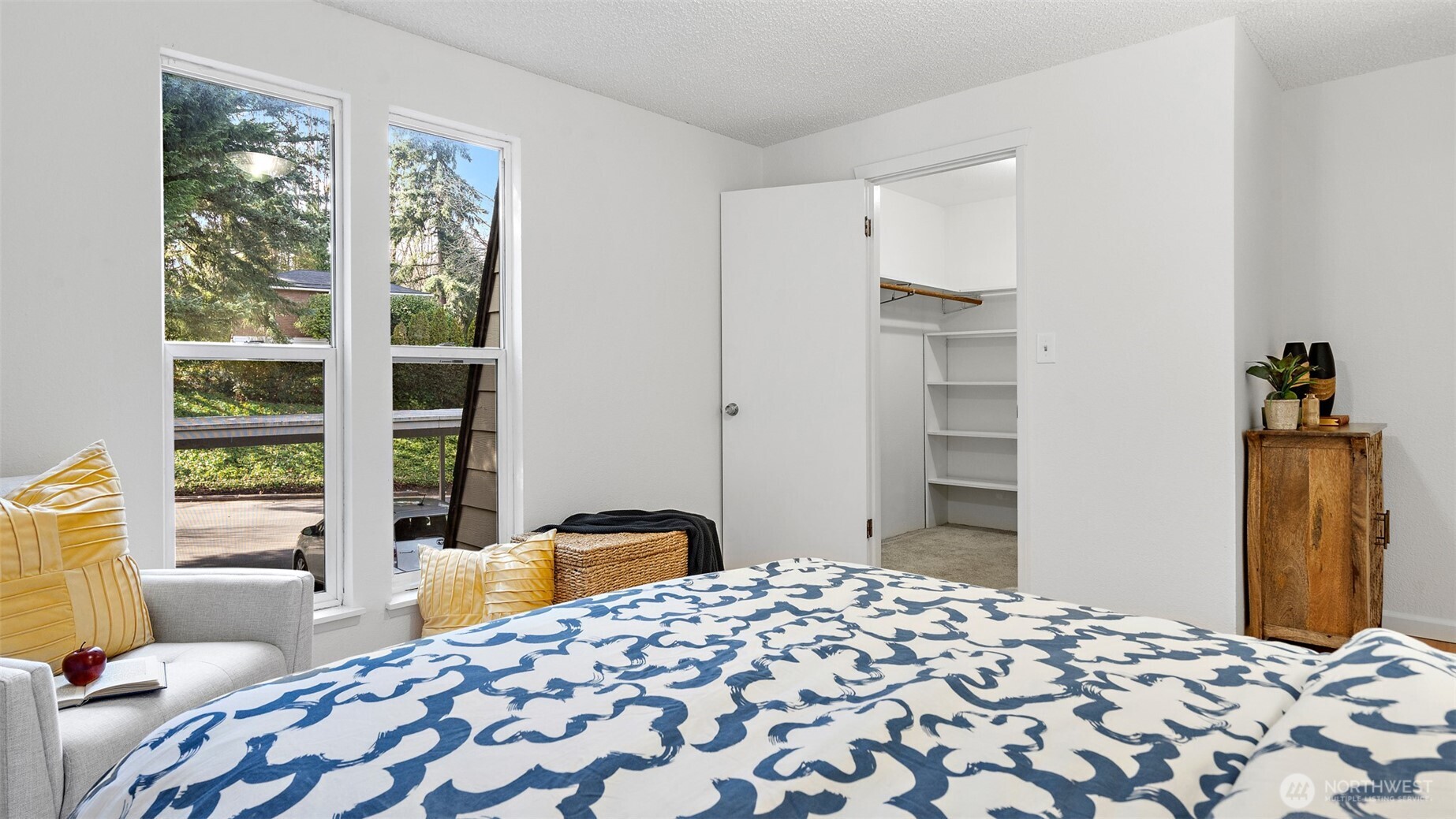 152 SW 200th Street , Normandy Park, WA 98166