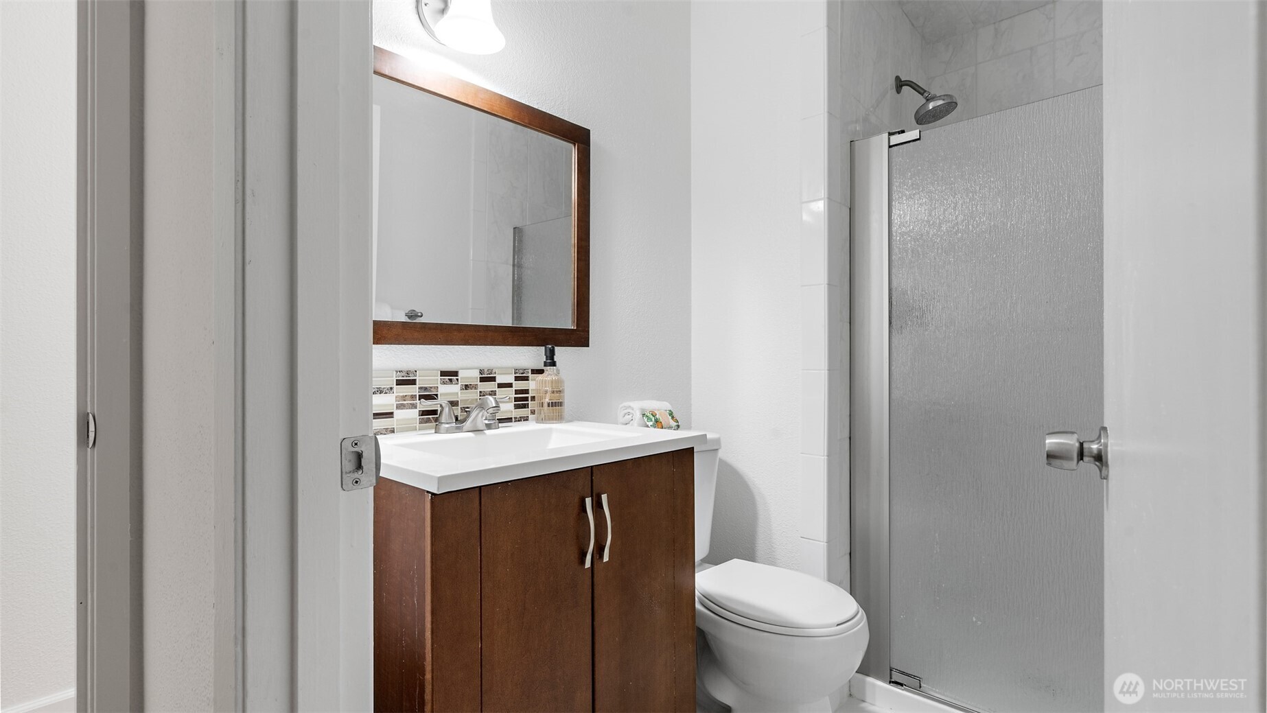 152 SW 200th Street , Normandy Park, WA 98166