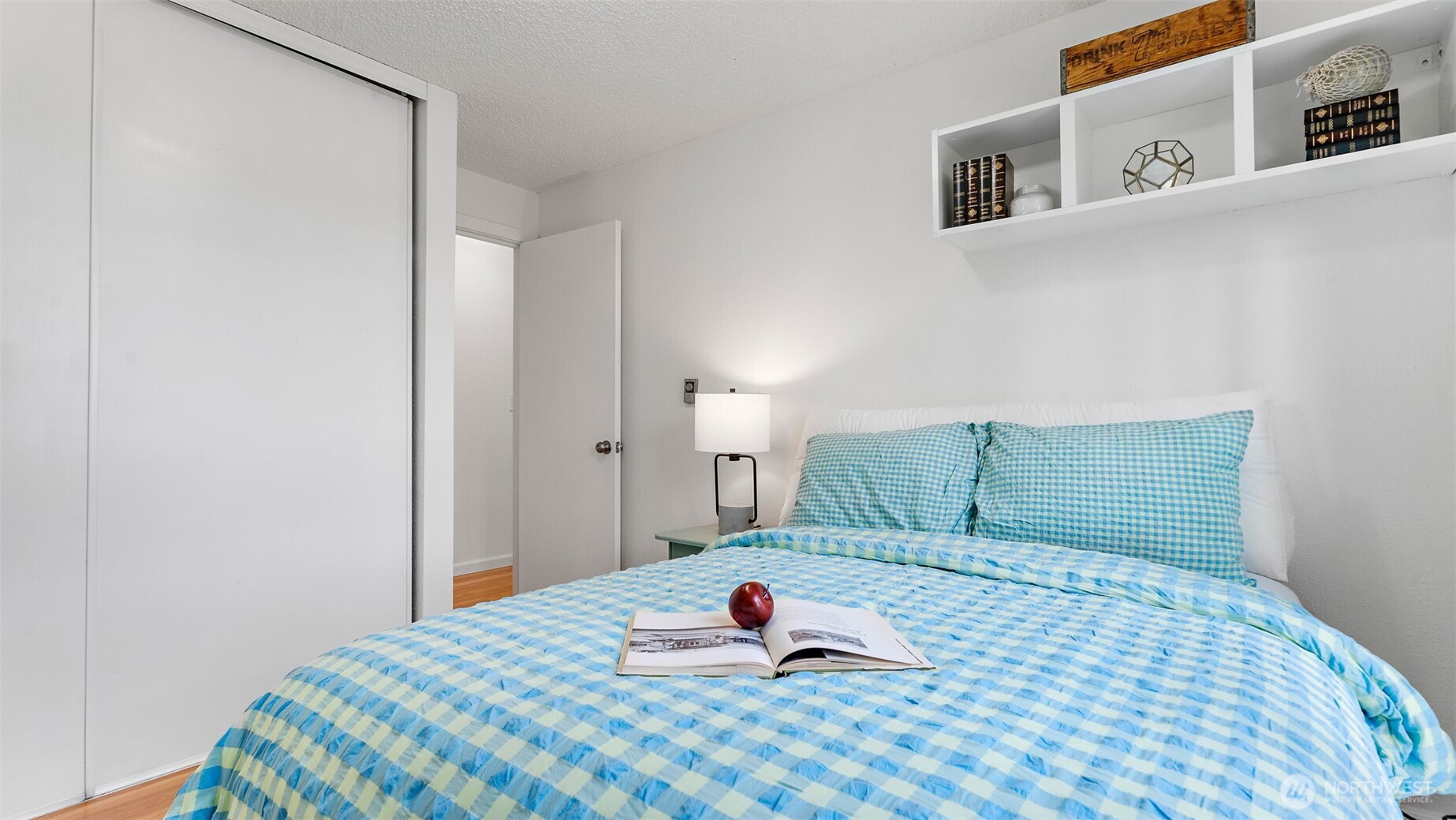 152 SW 200th Street , Normandy Park, WA 98166