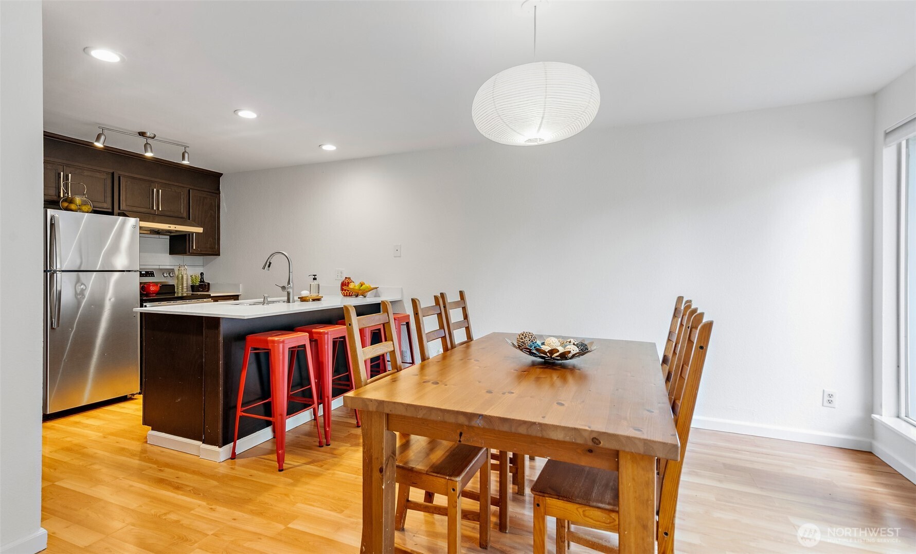 152 SW 200th Street , Normandy Park, WA 98166