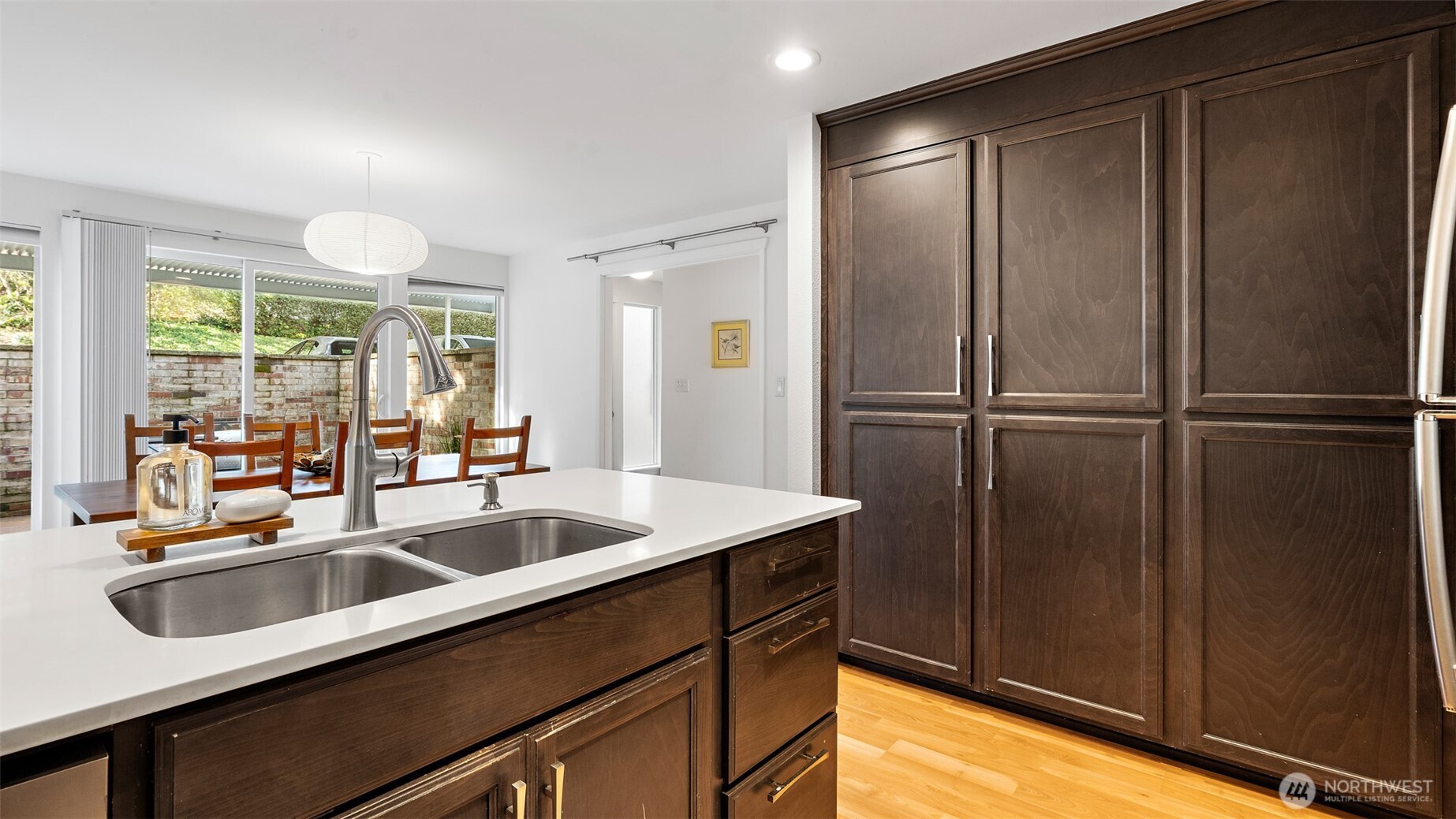 152 SW 200th Street , Normandy Park, WA 98166