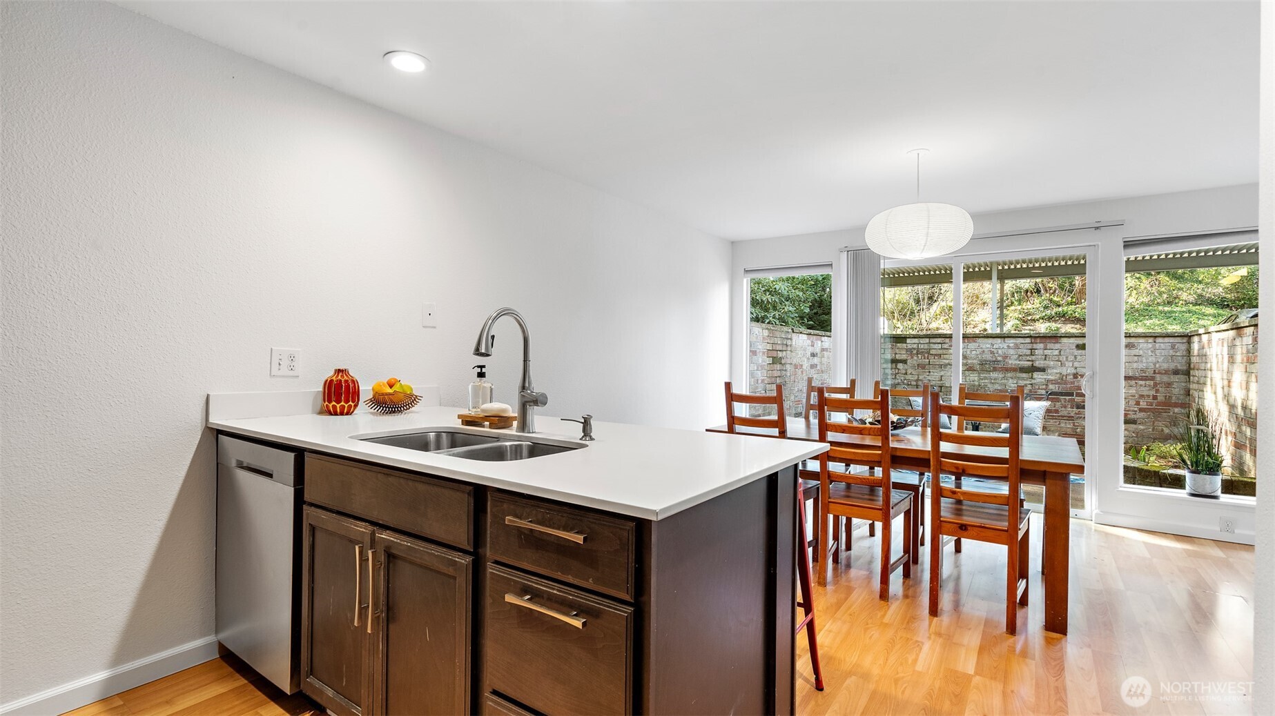 152 SW 200th Street , Normandy Park, WA 98166