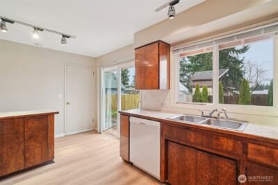 22404 58th Avenue W, Mountlake Terrace, WA 98043-3802 - Photo 11