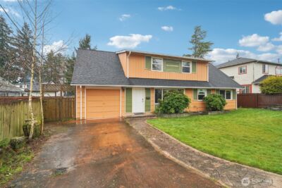 22404 58th Avenue W, Mountlake Terrace, WA 98043-3802 - Photo 2