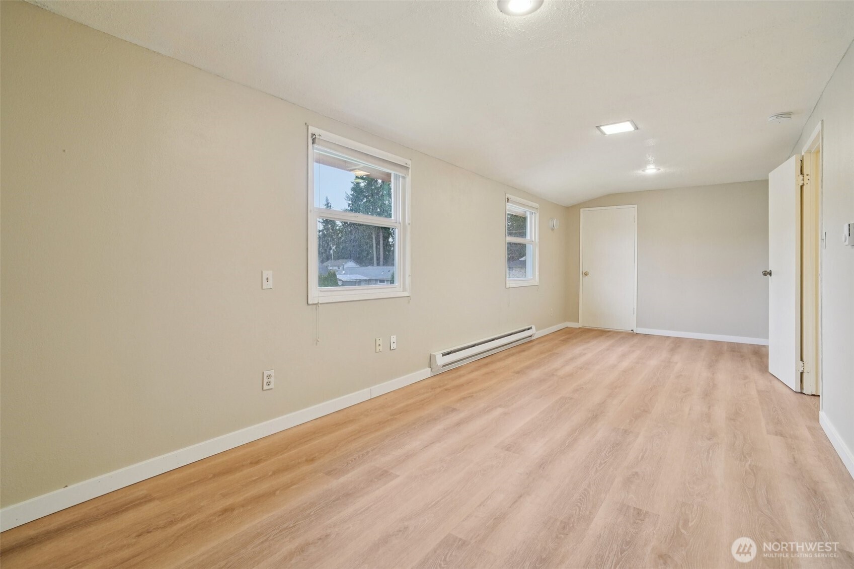 22404 58th Avenue W, Mountlake Terrace, WA 98043-3802