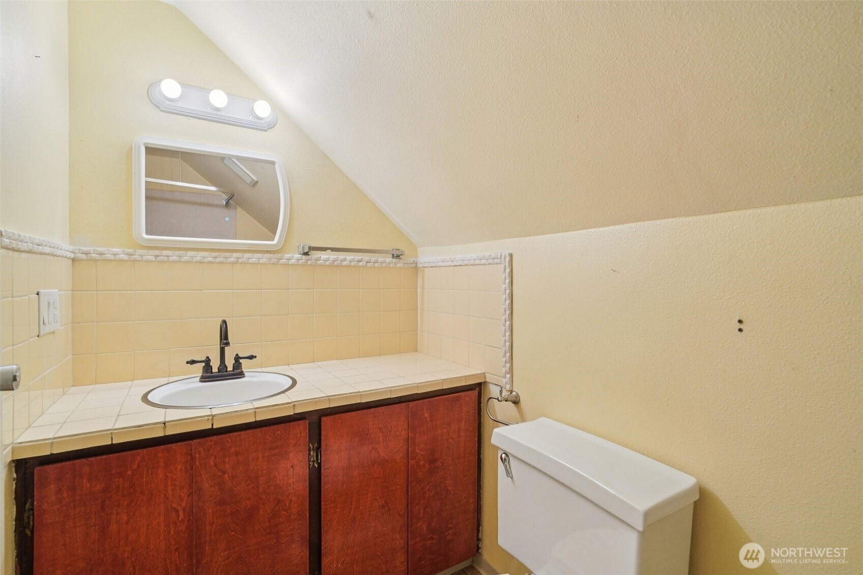 22404 58th Avenue W, Mountlake Terrace, WA 98043-3802