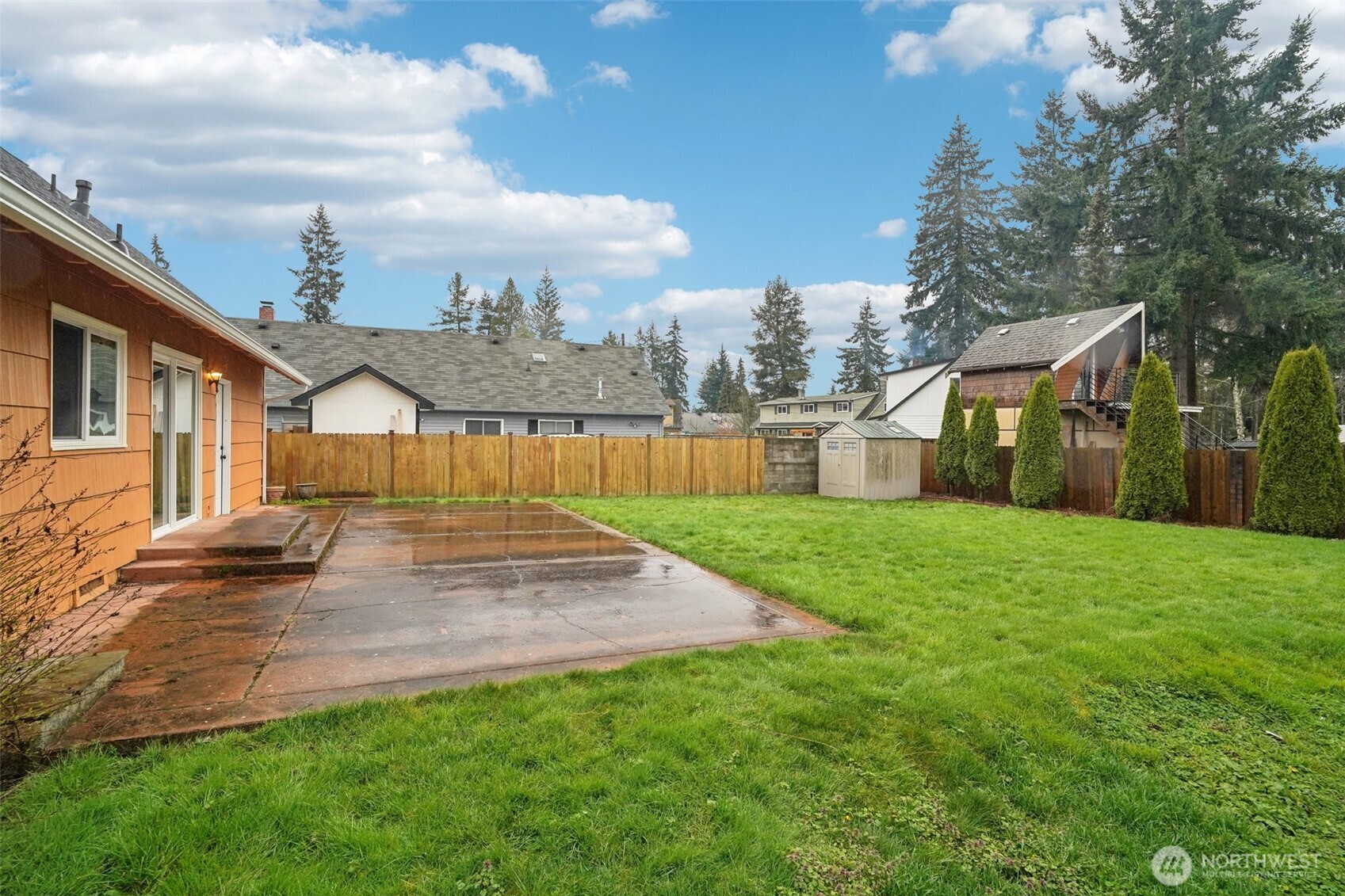 22404 58th Avenue W, Mountlake Terrace, WA 98043-3802