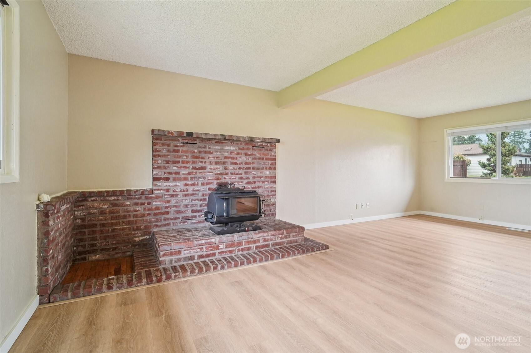 22404 58th Avenue W, Mountlake Terrace, WA 98043-3802