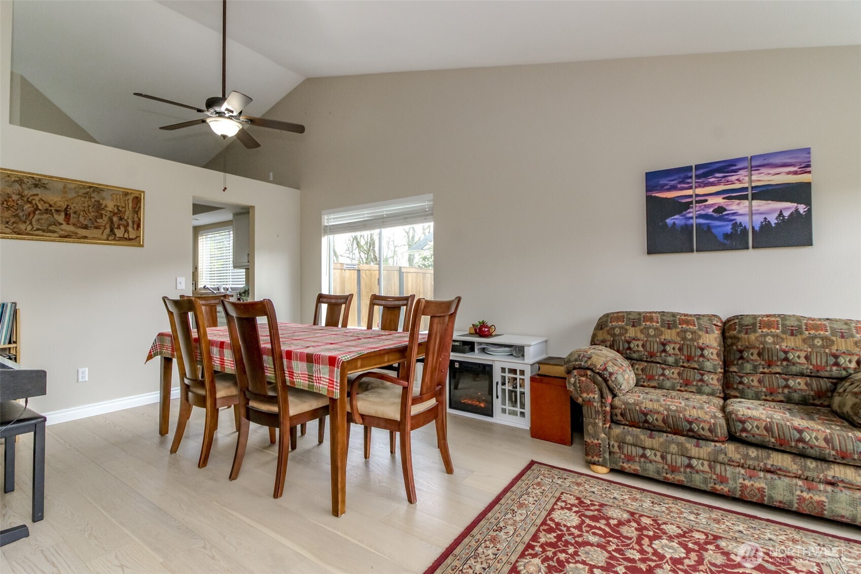 609 Cherry Street E, Tacoma, WA 98445