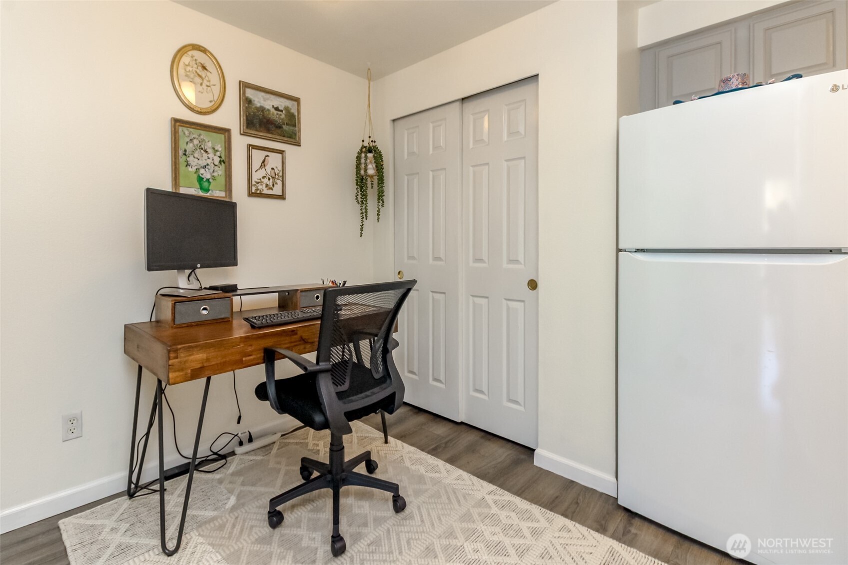 22810 30th Avenue S #C203, Des Moines, WA 98198