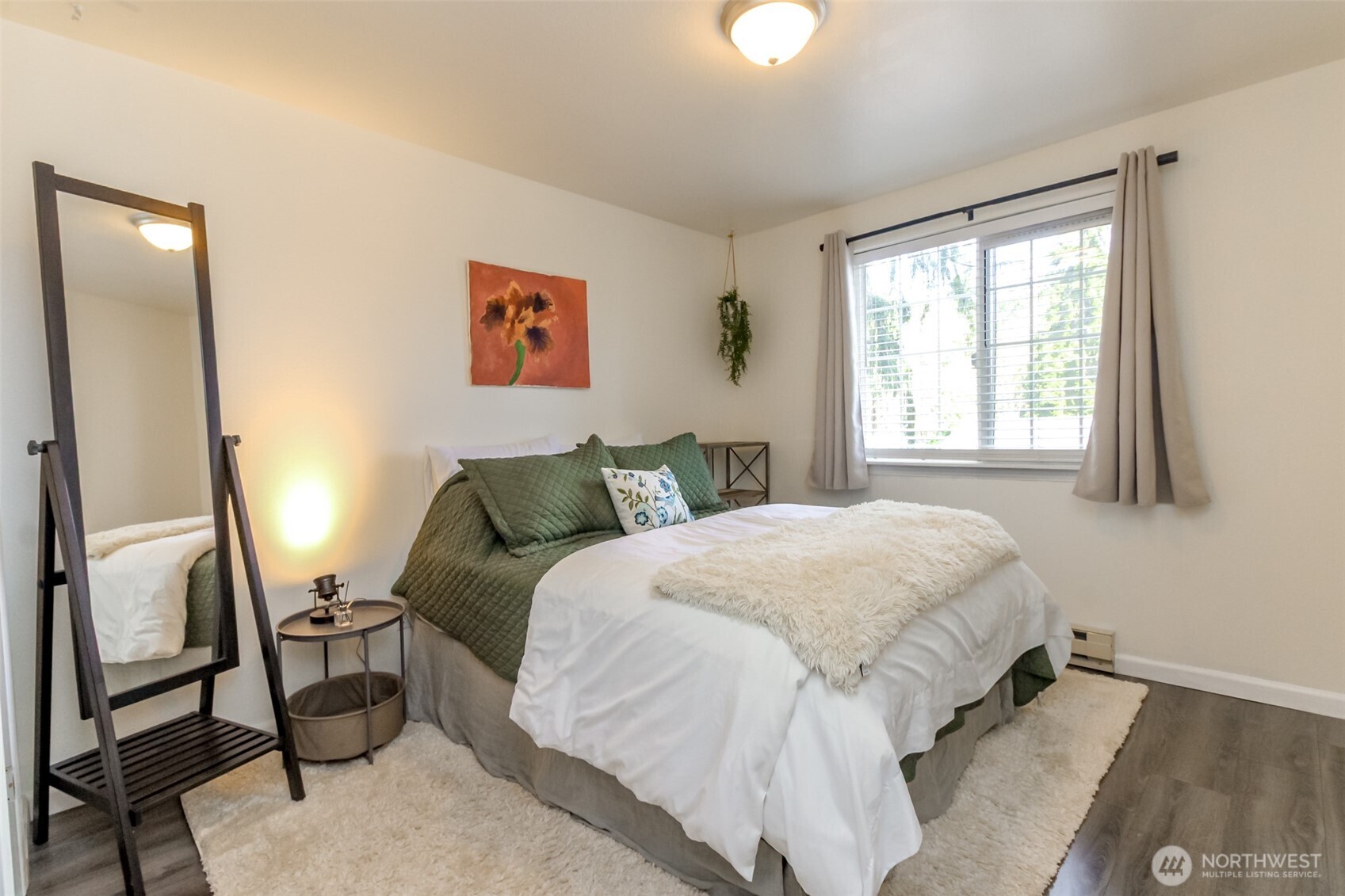 22810 30th Avenue S #C203, Des Moines, WA 98198
