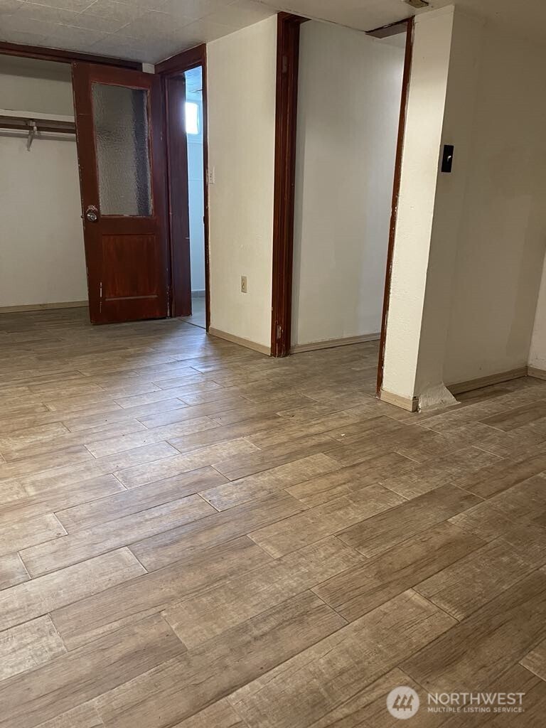 27 SW 102 Street , Seattle, WA 98146