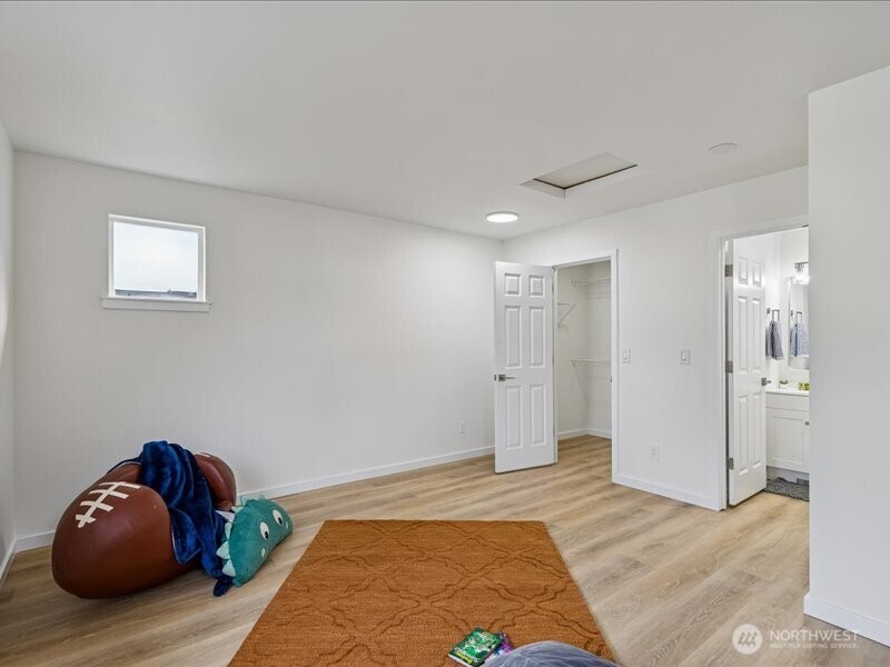 5104 SW 154th street SW Street , Edmonds, WA 98026-4444