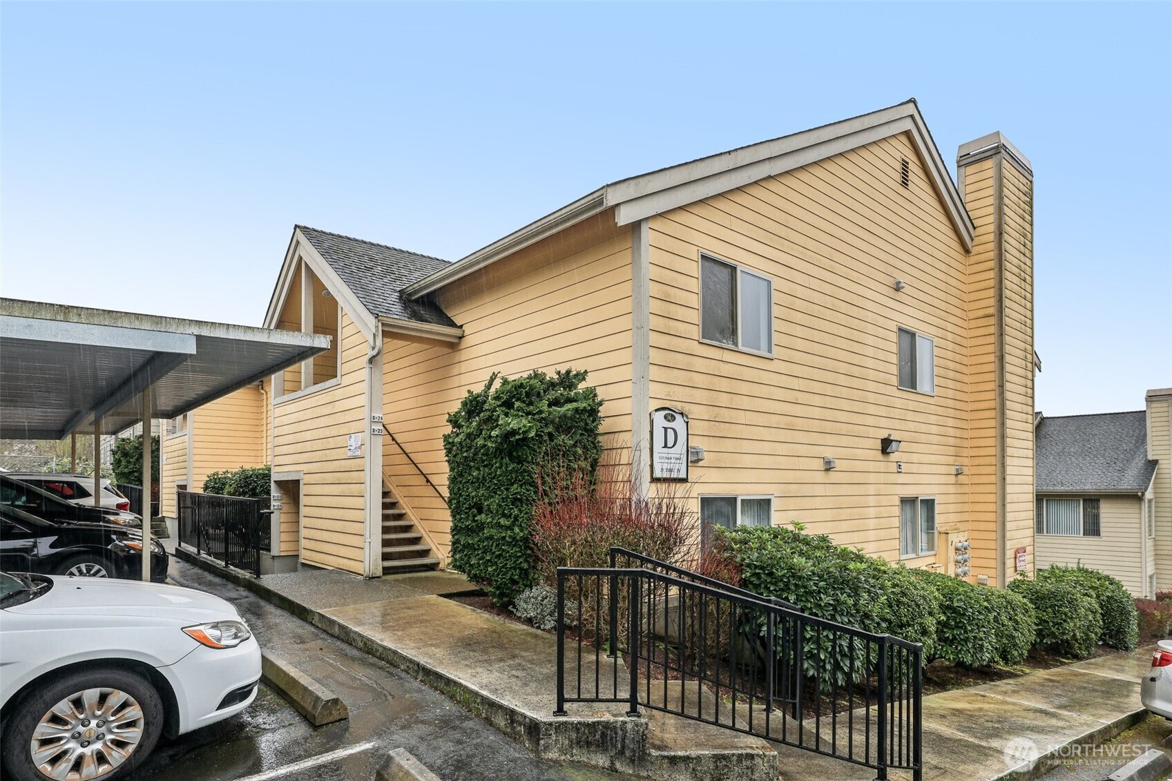 1111 S Villard Street #D25, Tacoma, WA 98465-2417