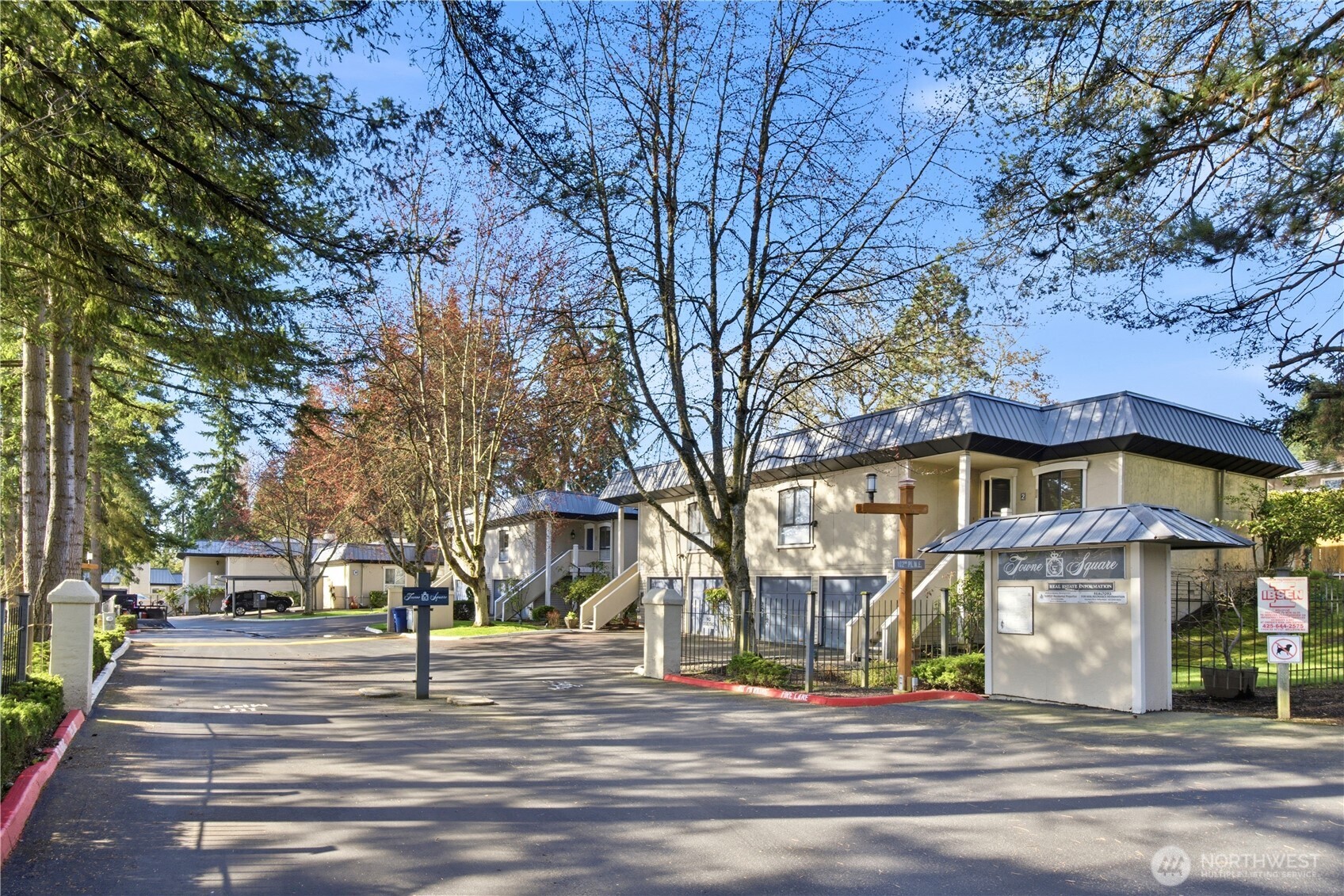 1619 102nd Place NE #B-2, Bellevue, WA 98004