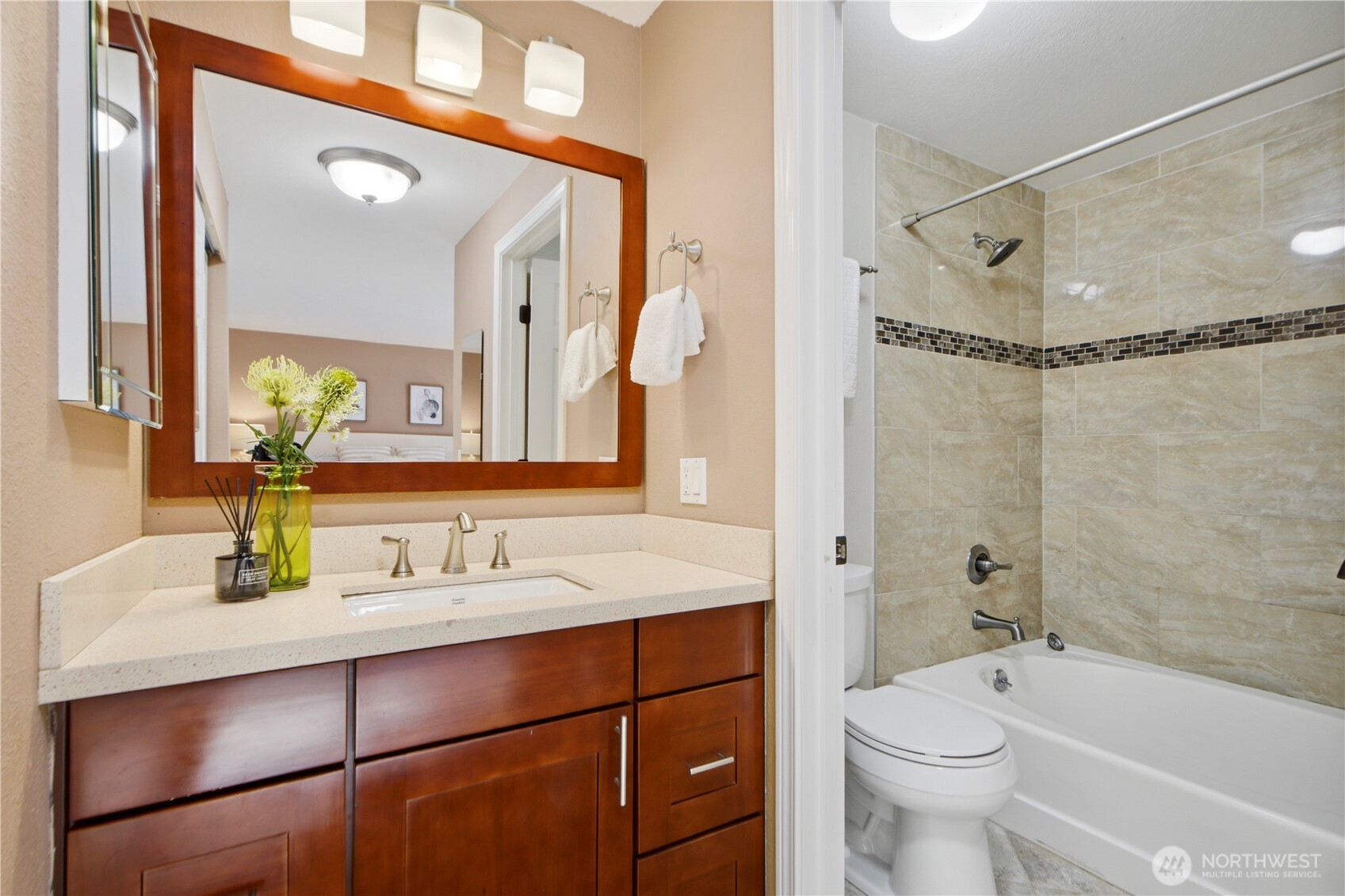 1619 102nd Place NE #B-2, Bellevue, WA 98004