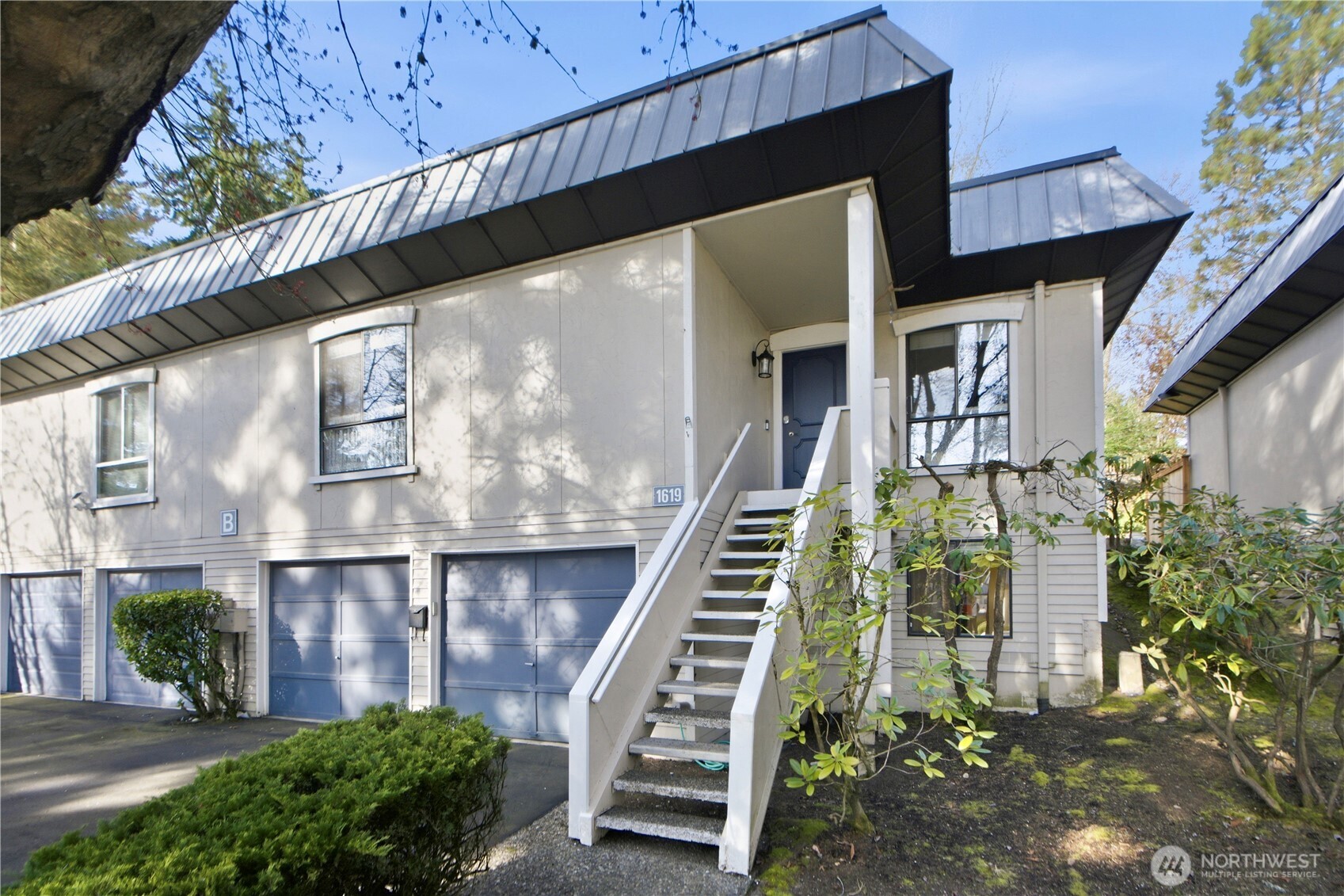 1619 102nd Place NE #B-2, Bellevue, WA 98004