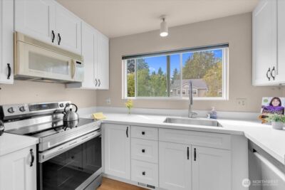 12024 101st Avenue NE #E2, Kirkland, WA 98034 - Photo 11