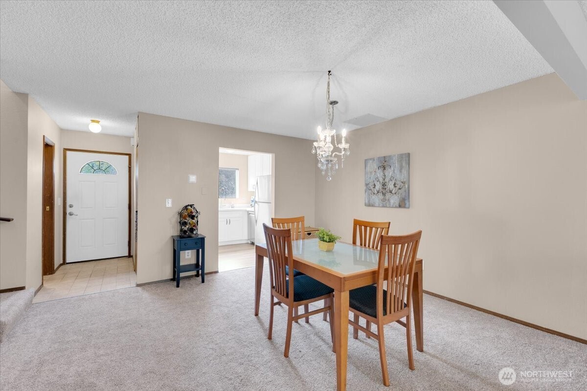 12024 101st Avenue NE #E2, Kirkland, WA 98034