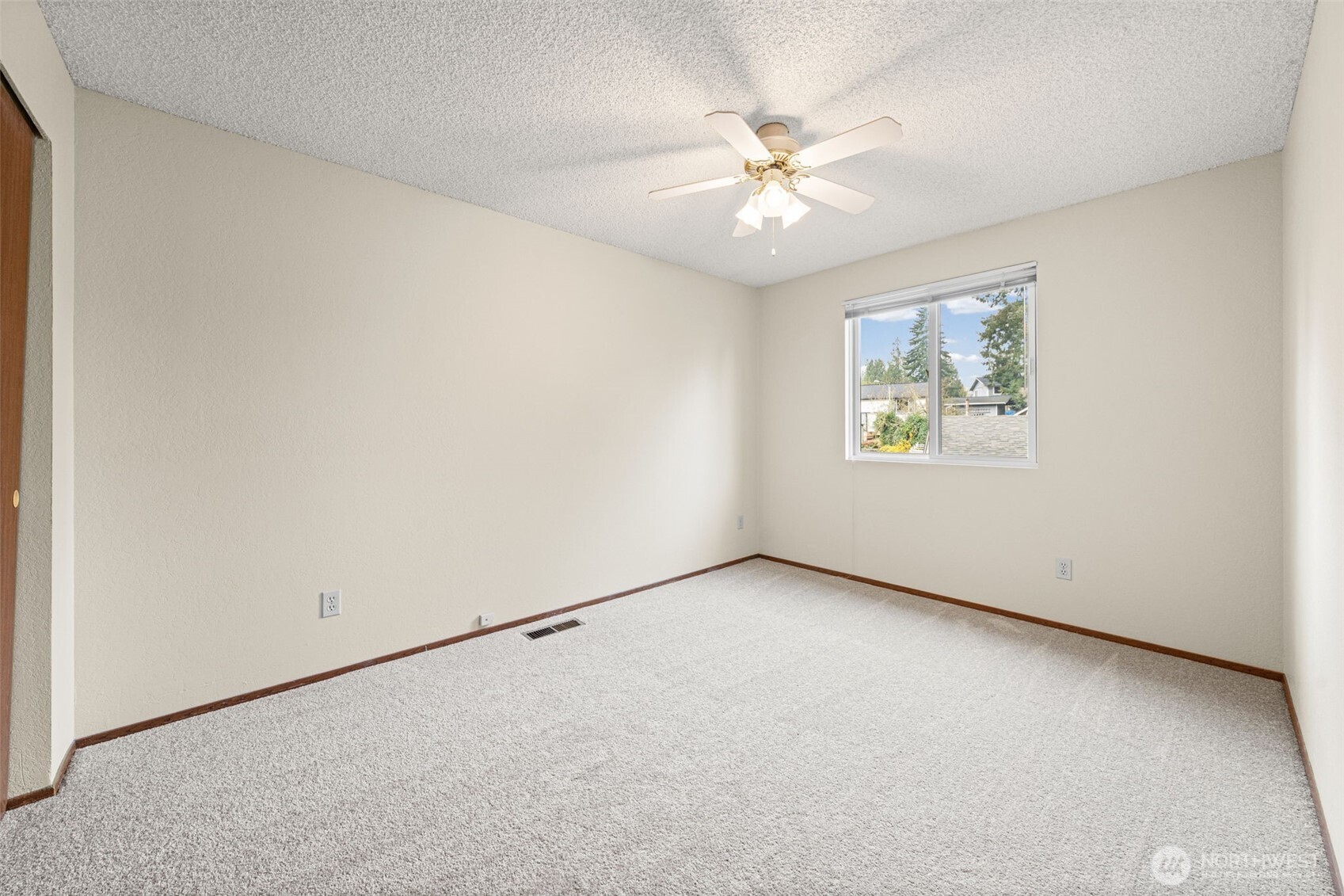 2204 SW 308th Street , Federal Way, WA 98023