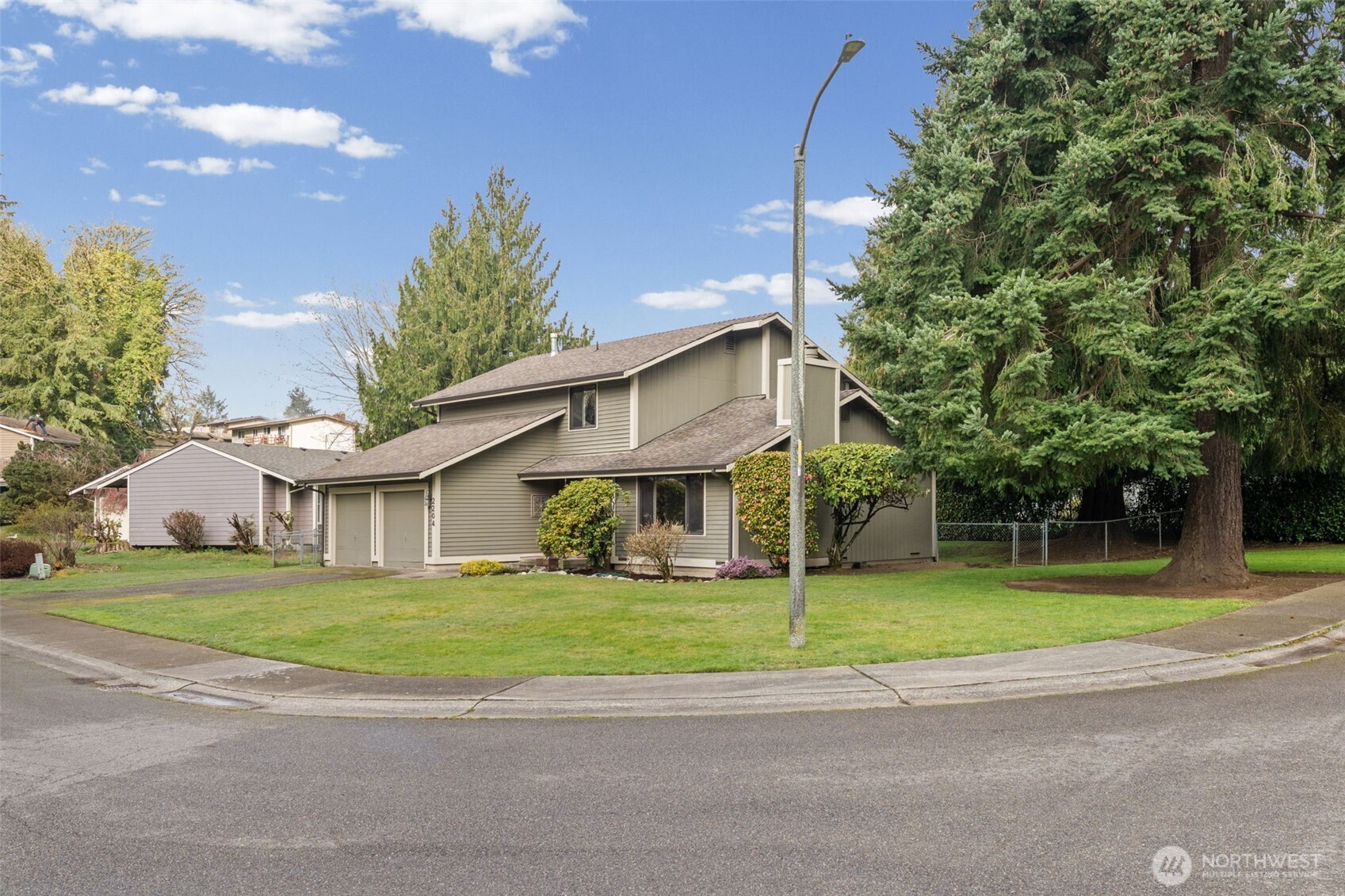 2204 SW 308th Street , Federal Way, WA 98023