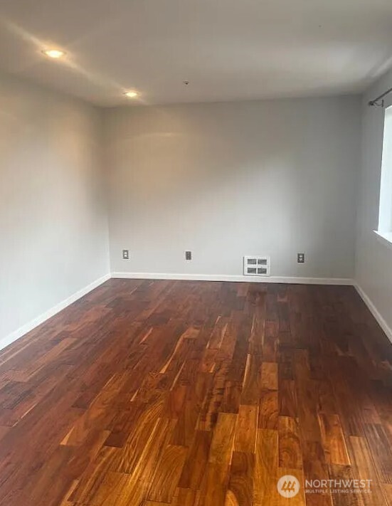 9733 272nd Place NW #320, Stanwood, WA 98292