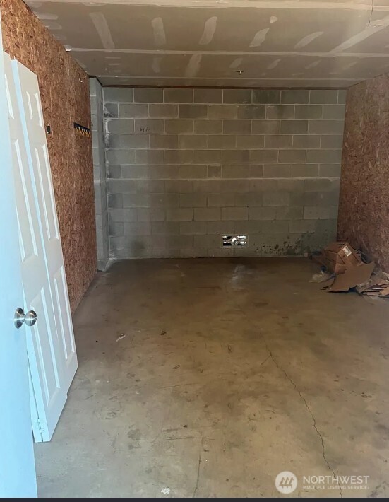 9733 272nd Place NW #320, Stanwood, WA 98292