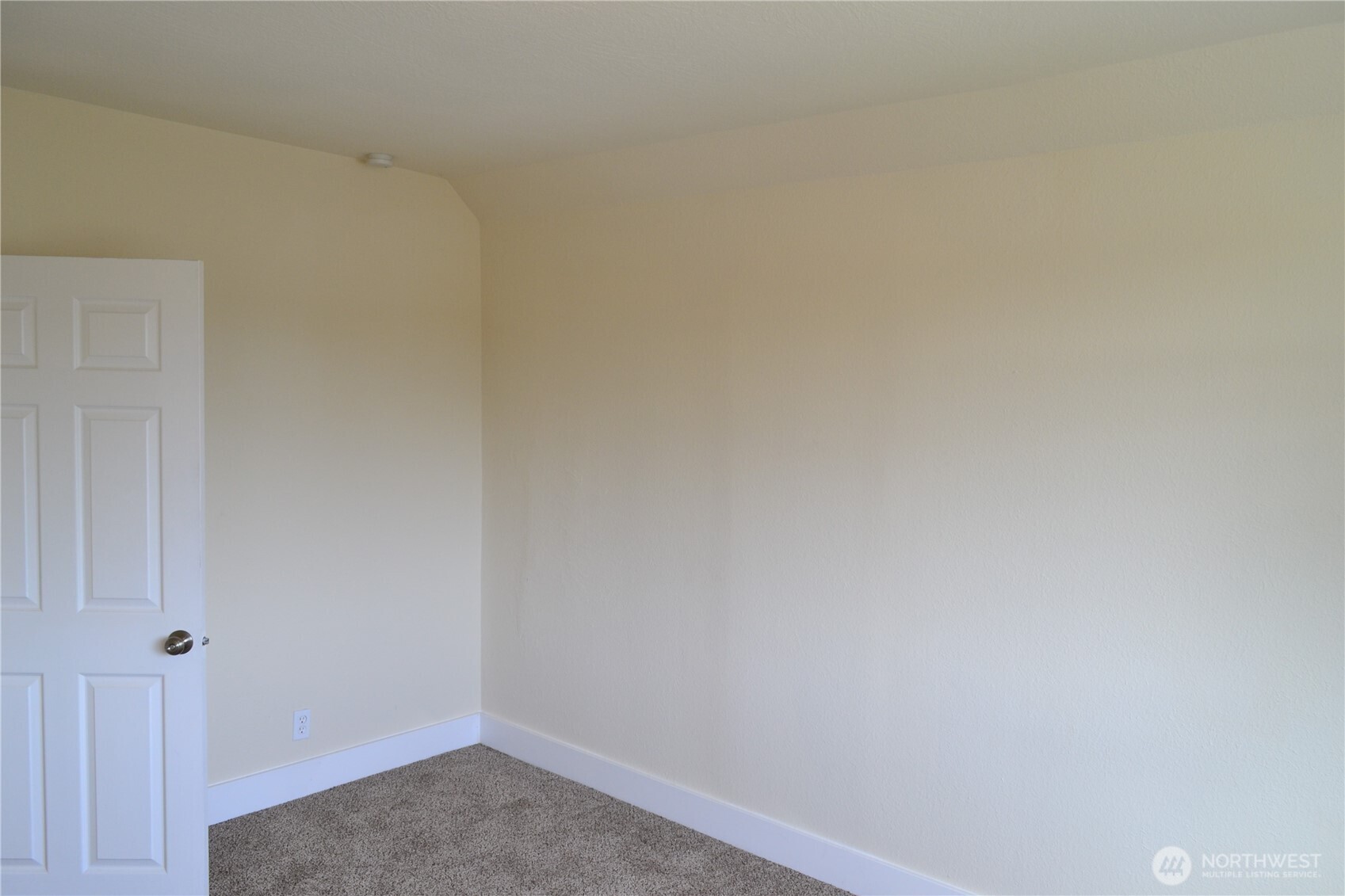 3303 S 64th Street , Tacoma, WA 98409